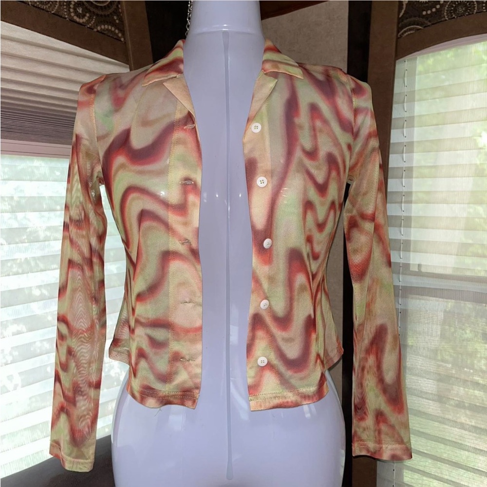 Cider Vibrant Swirl Sheer Button Up